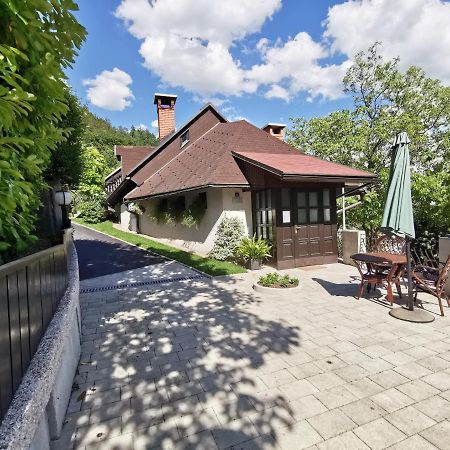 Apartmaji Mak Jesenice Kültér fotó