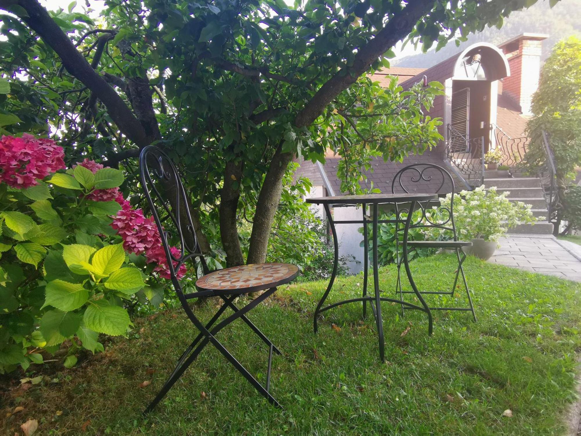 Apartmaji Mak Jesenice Kültér fotó