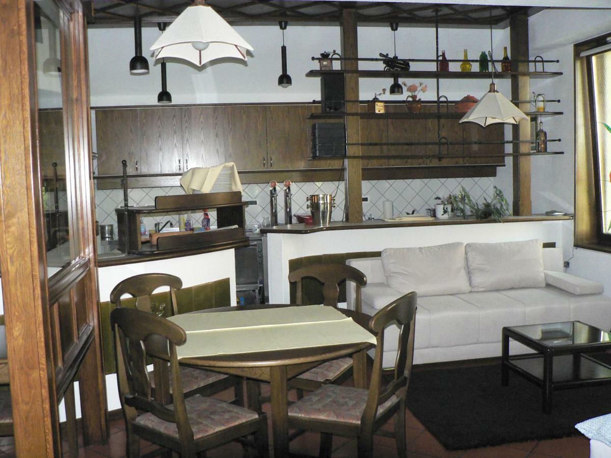 Apartmaji Mak Jesenice Kültér fotó