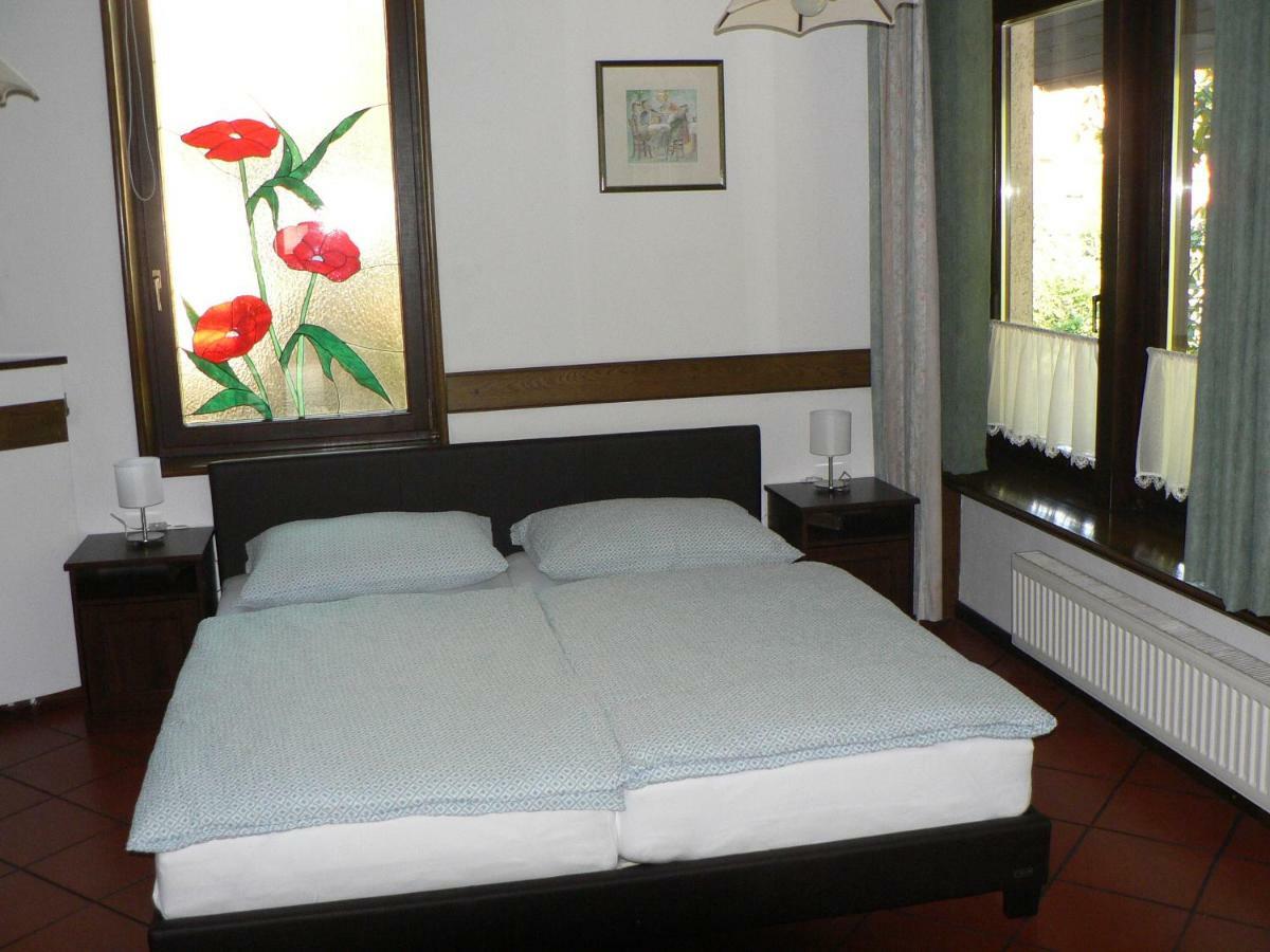 Apartmaji Mak Jesenice Kültér fotó